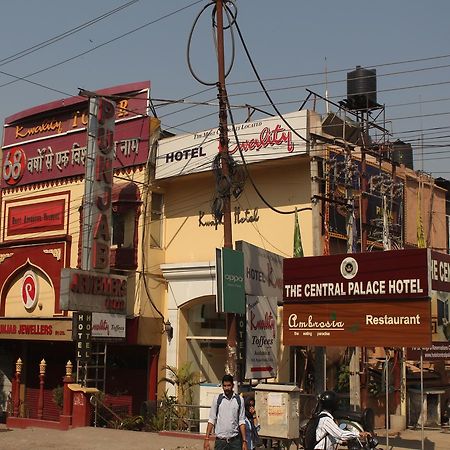 Oyo 5232 Kwality Hotel Dehradun Exterior foto
