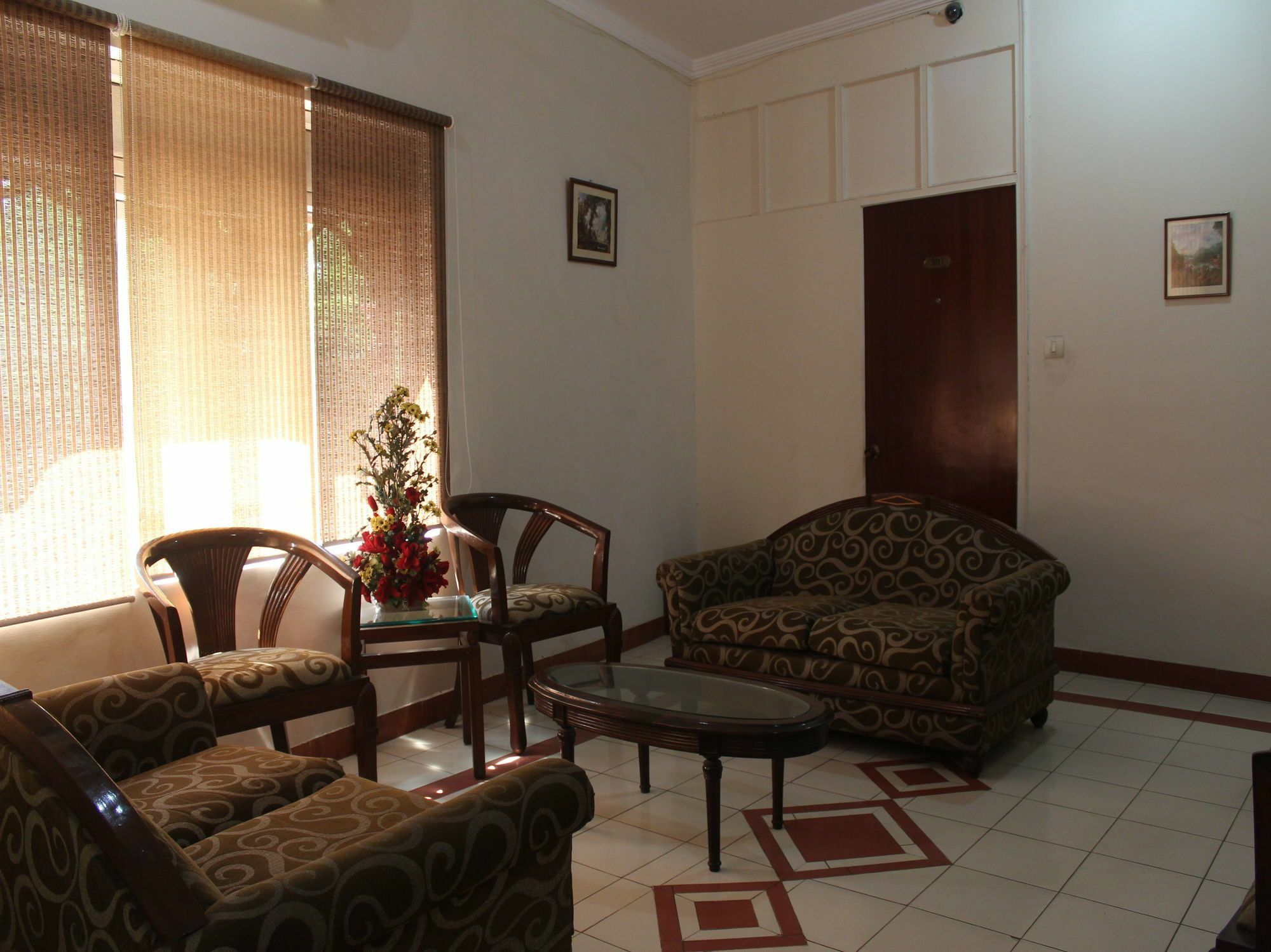 Oyo 5232 Kwality Hotel Dehradun Exterior foto